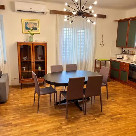 Mina Apartmán *