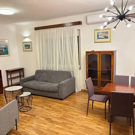 Mina Apartment *